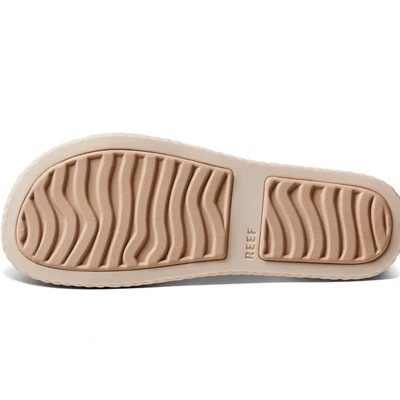 REEF Women's Water Vista Sandals, size 8, cream. NWT but INDENTATIONS (see pics) - Picture 4 of 8